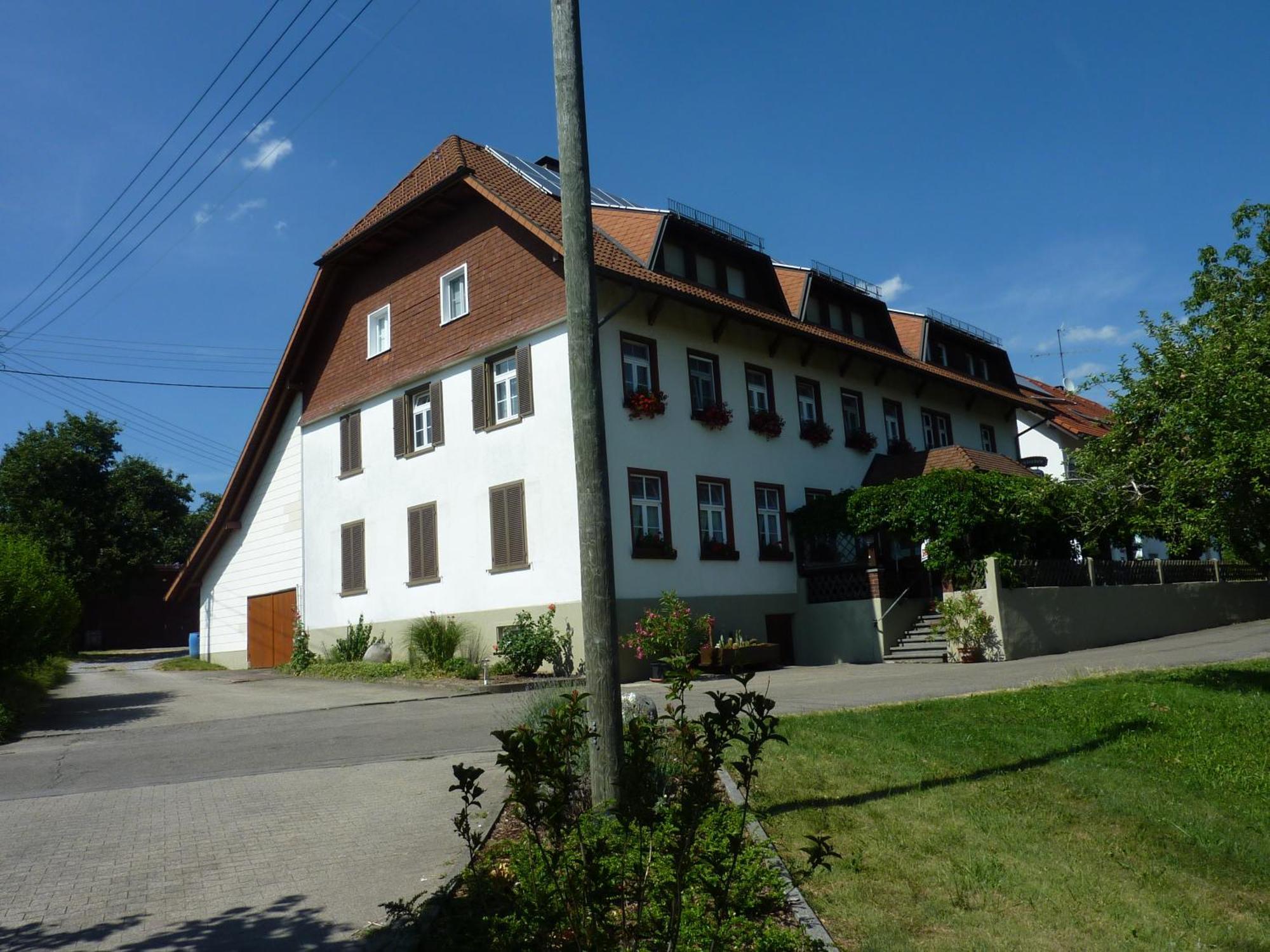 Gasthaus Zum Schwanen اولينغين-بيركيندورف المظهر الخارجي الصورة